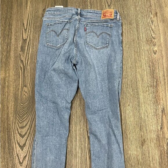 Levi's Womens 711 Skinny Jeans Mid Rise Distressed Denim Light Wash Blue Size 30 - Picture 12 of 12